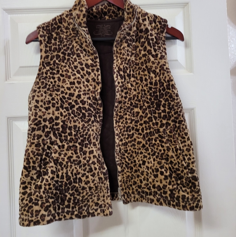 Charter Club Women's Leopard Vest Medium